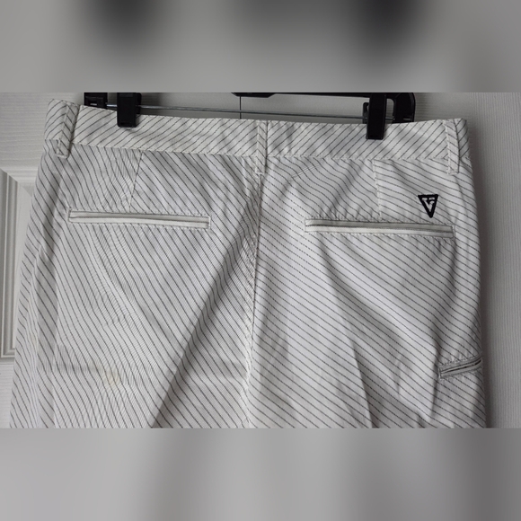 NWOT Vurt White Striped Men's Shorts Size  34W - Picture 8 of 11